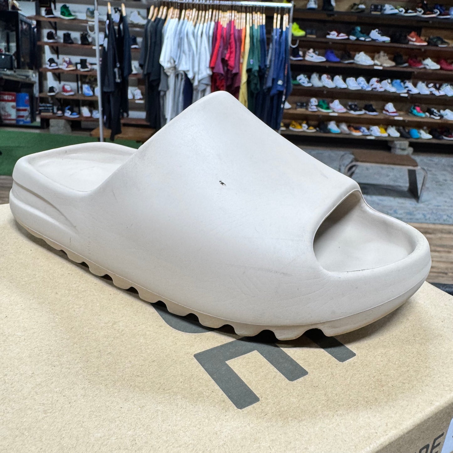 Yeezy Slide 'Pure' Size 7