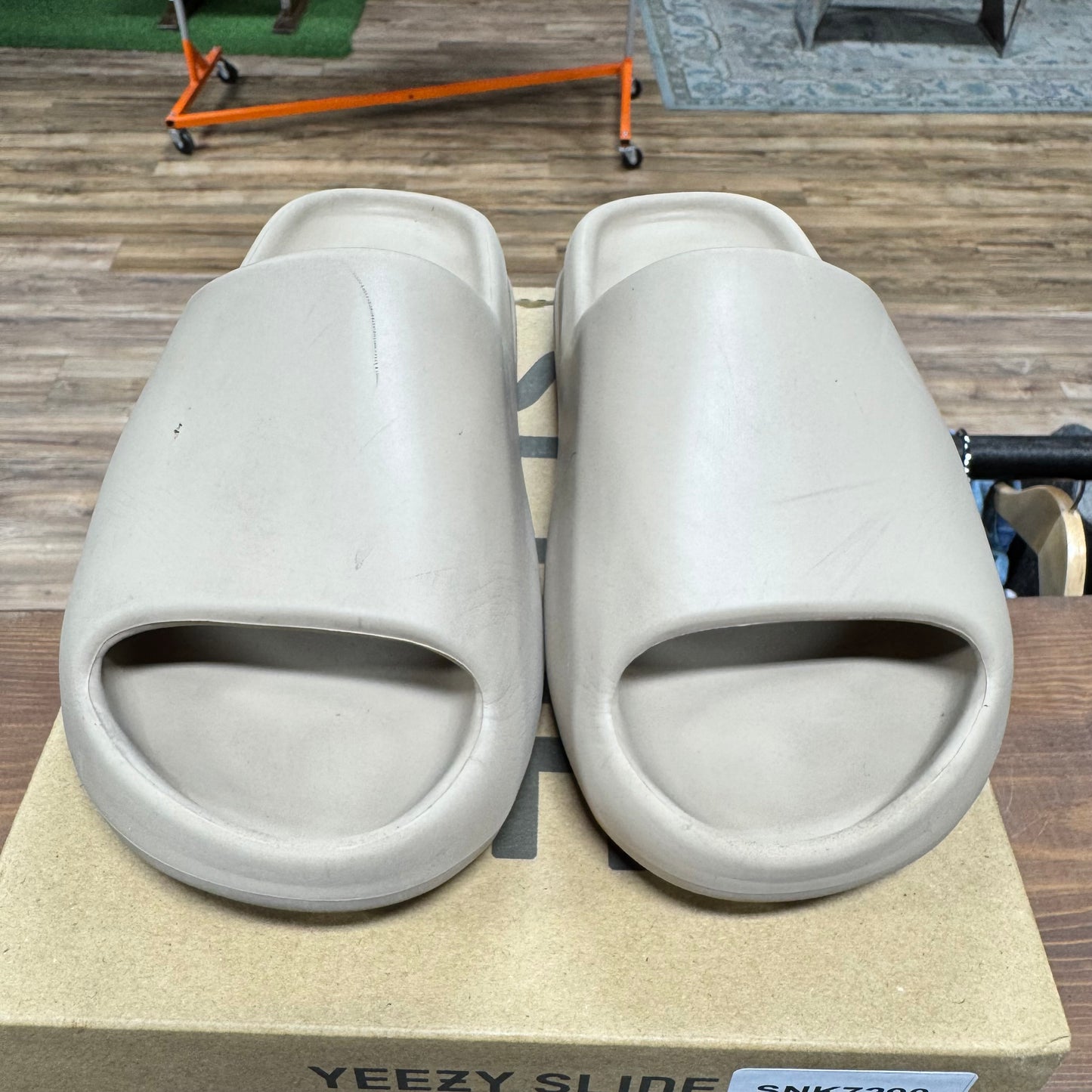 Yeezy Slide 'Pure' Size 7