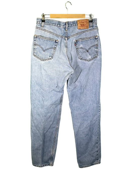 Vintage Levi's 550 Light Wash Denim Jeans Size 32x33