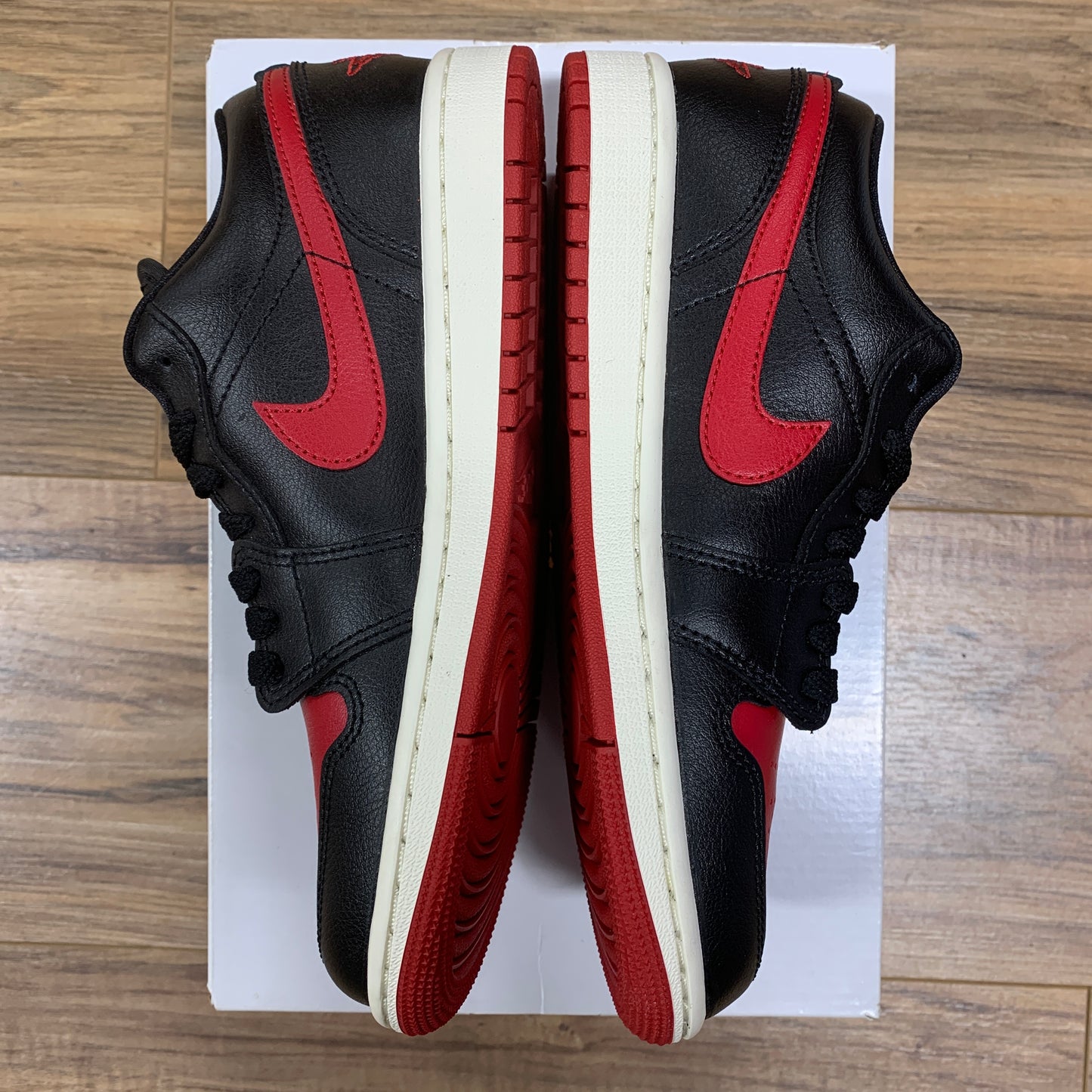 Jordan 1 Low 'Bred Sail' Size 6.5W/5M