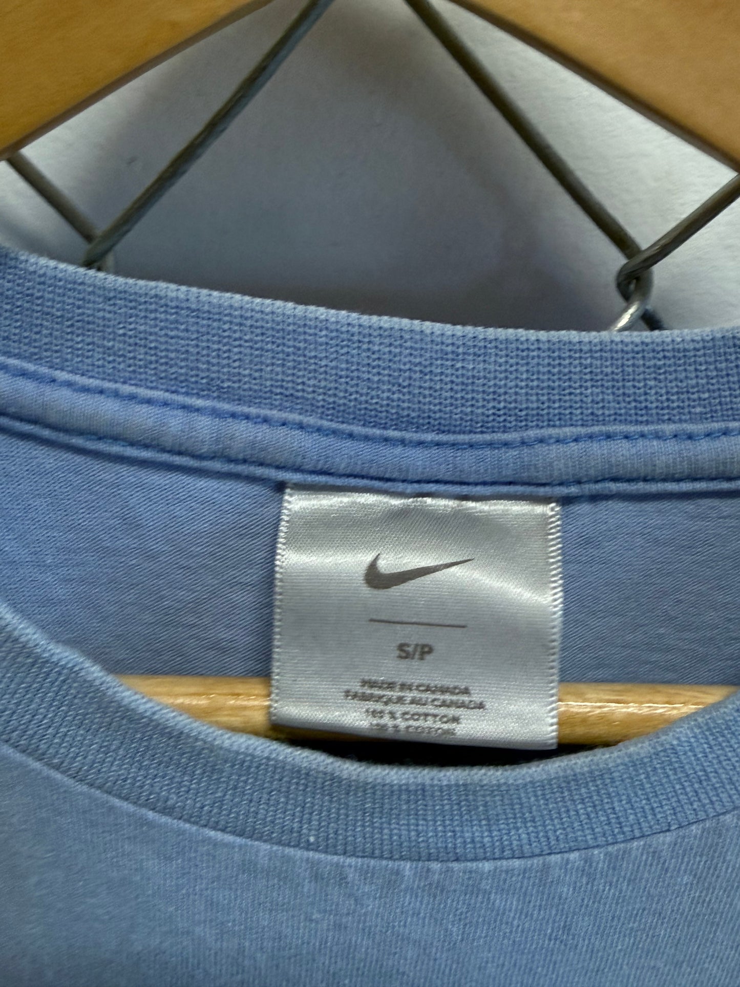 Vintage Y2K Nike Air Max Plus Graphic Tee Size Small
