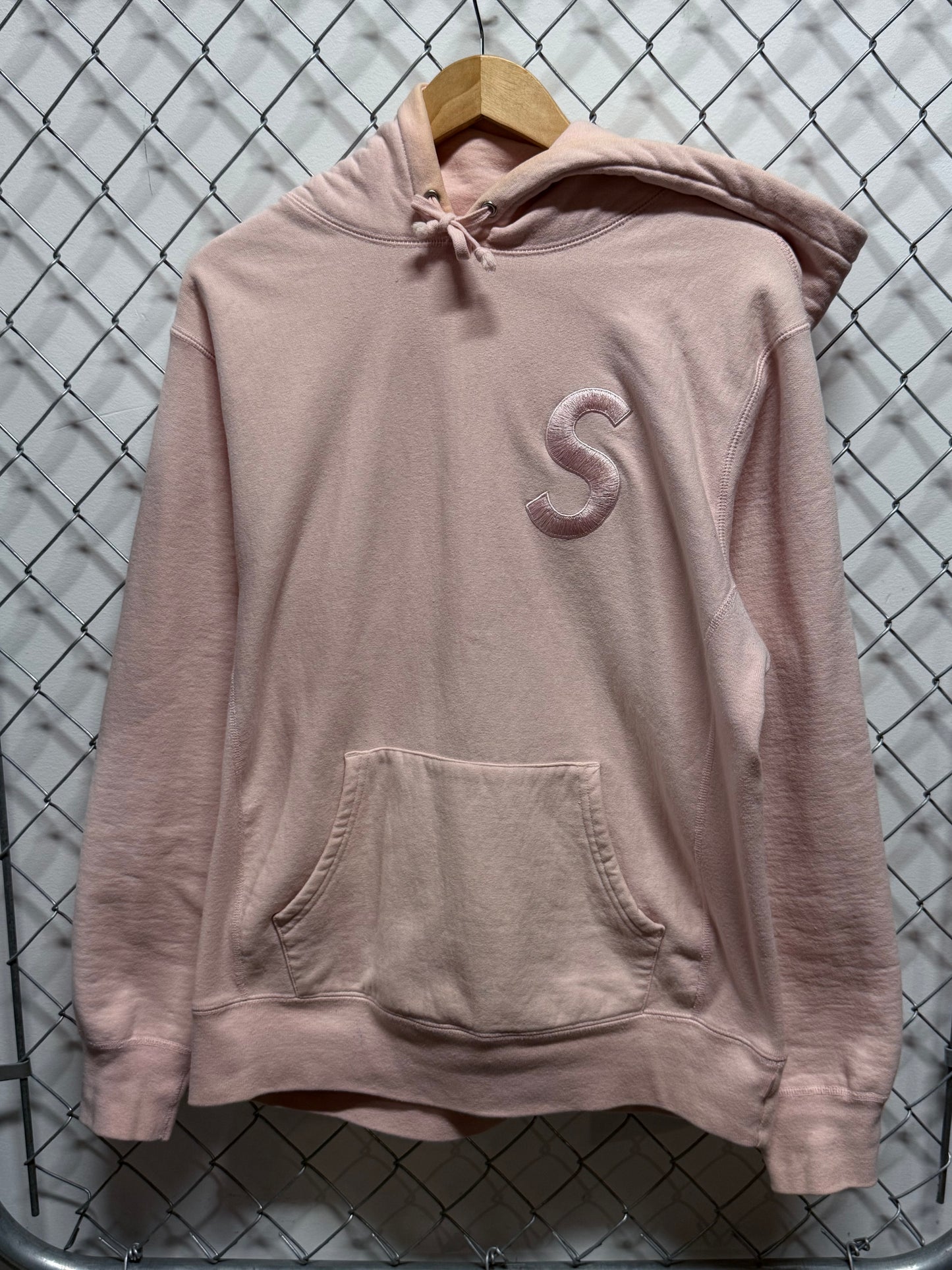 Supreme FW17 Pale Pink Tonal S Logo Hoodie Size Large