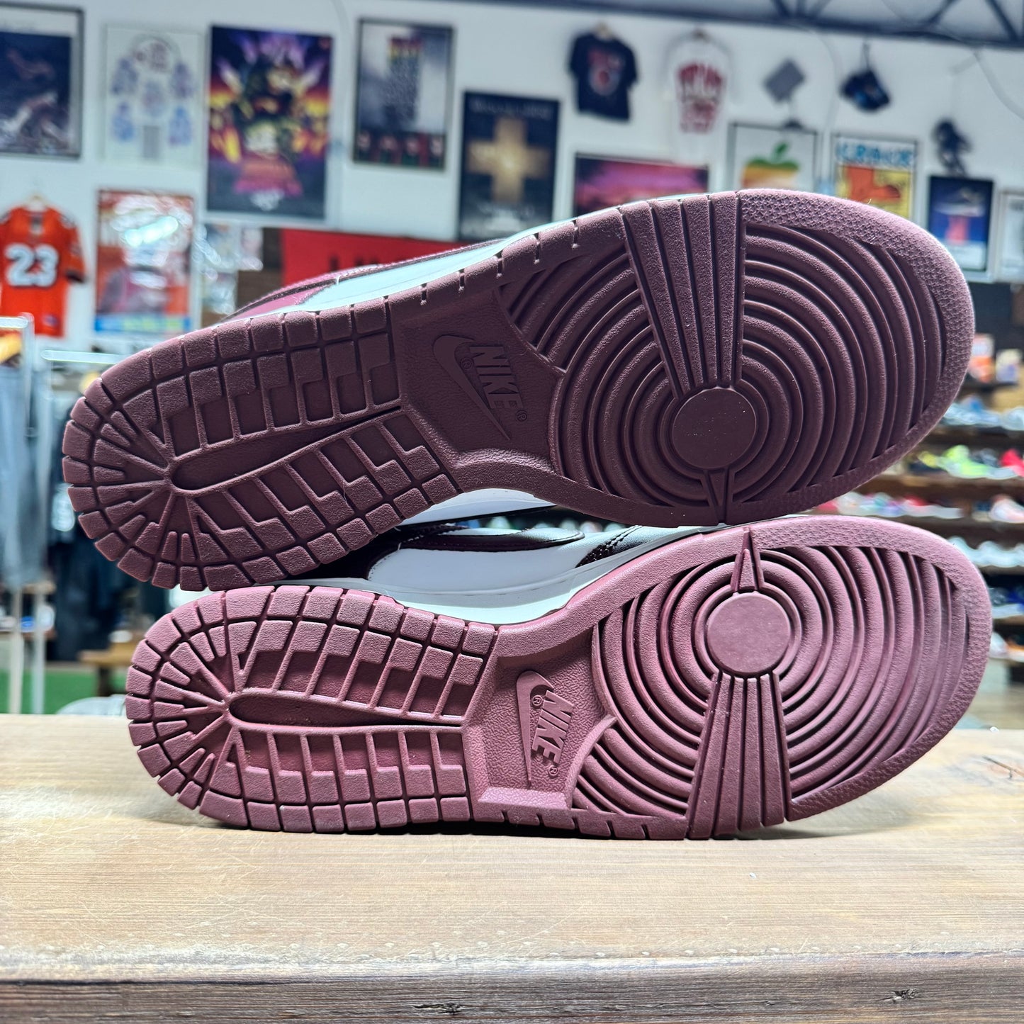 Nike Dunk Low 'Redwood' Size 10