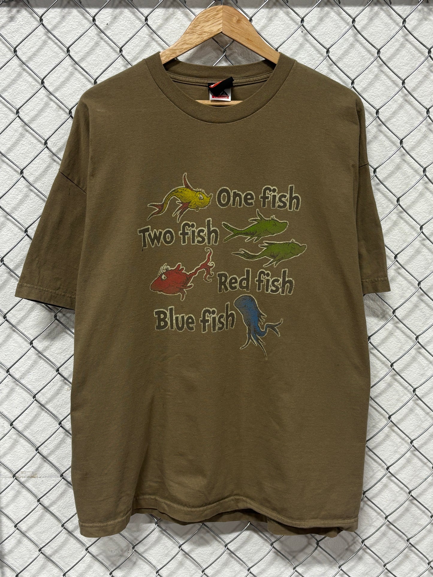 Vintage Dr Seuss One Fish Two Fish Cartoon Children's Book Tee Size XXL