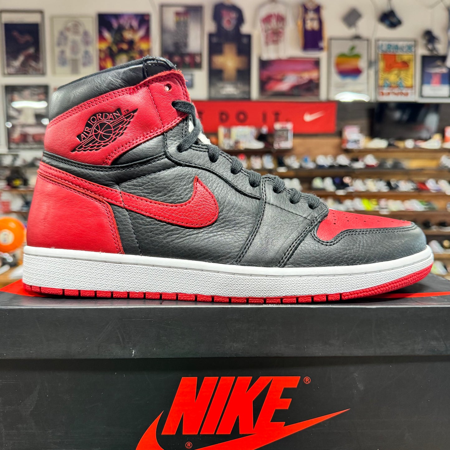 Jordan 1 'Homage to Home' Size 12