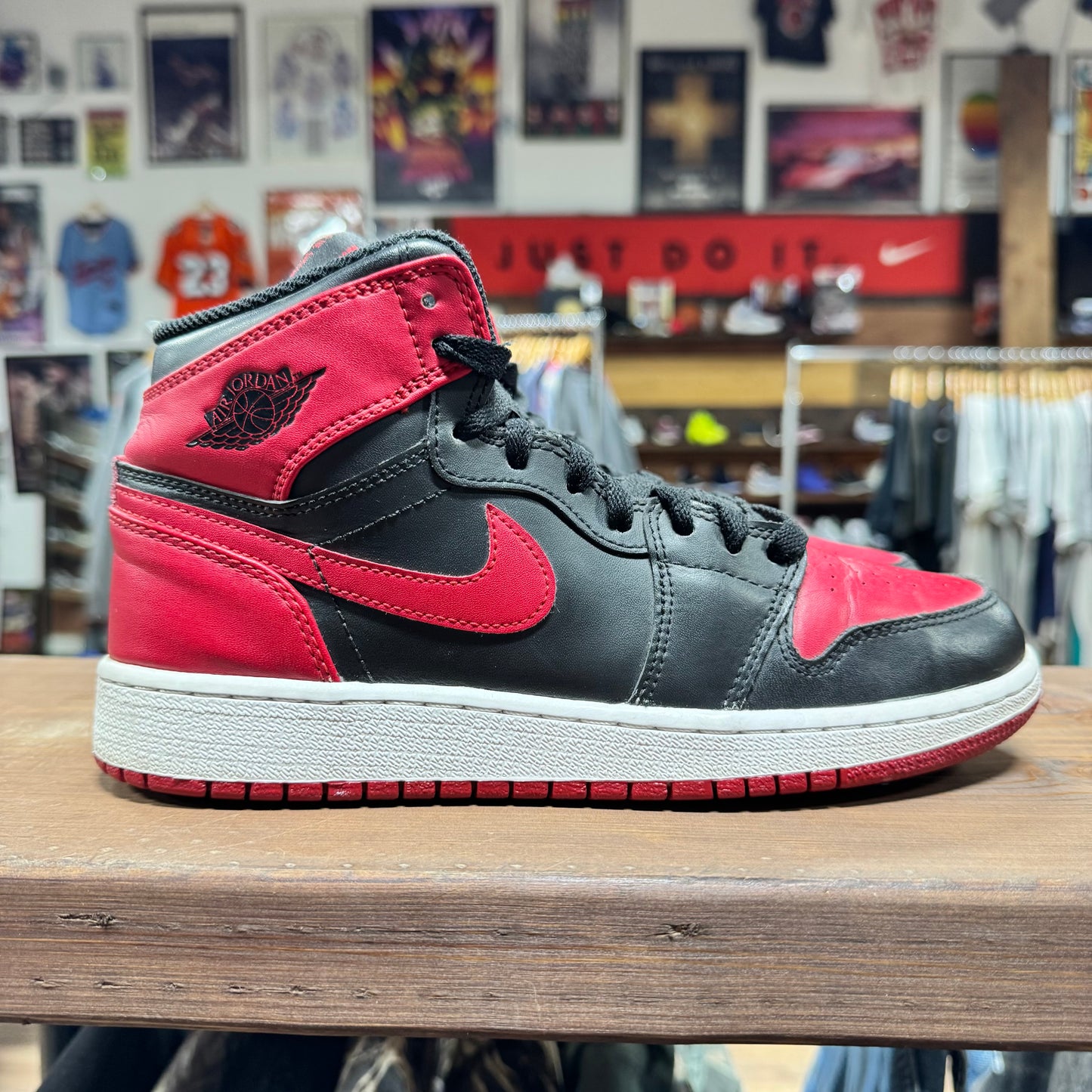 Jordan 1 'Bred' Size 6Y