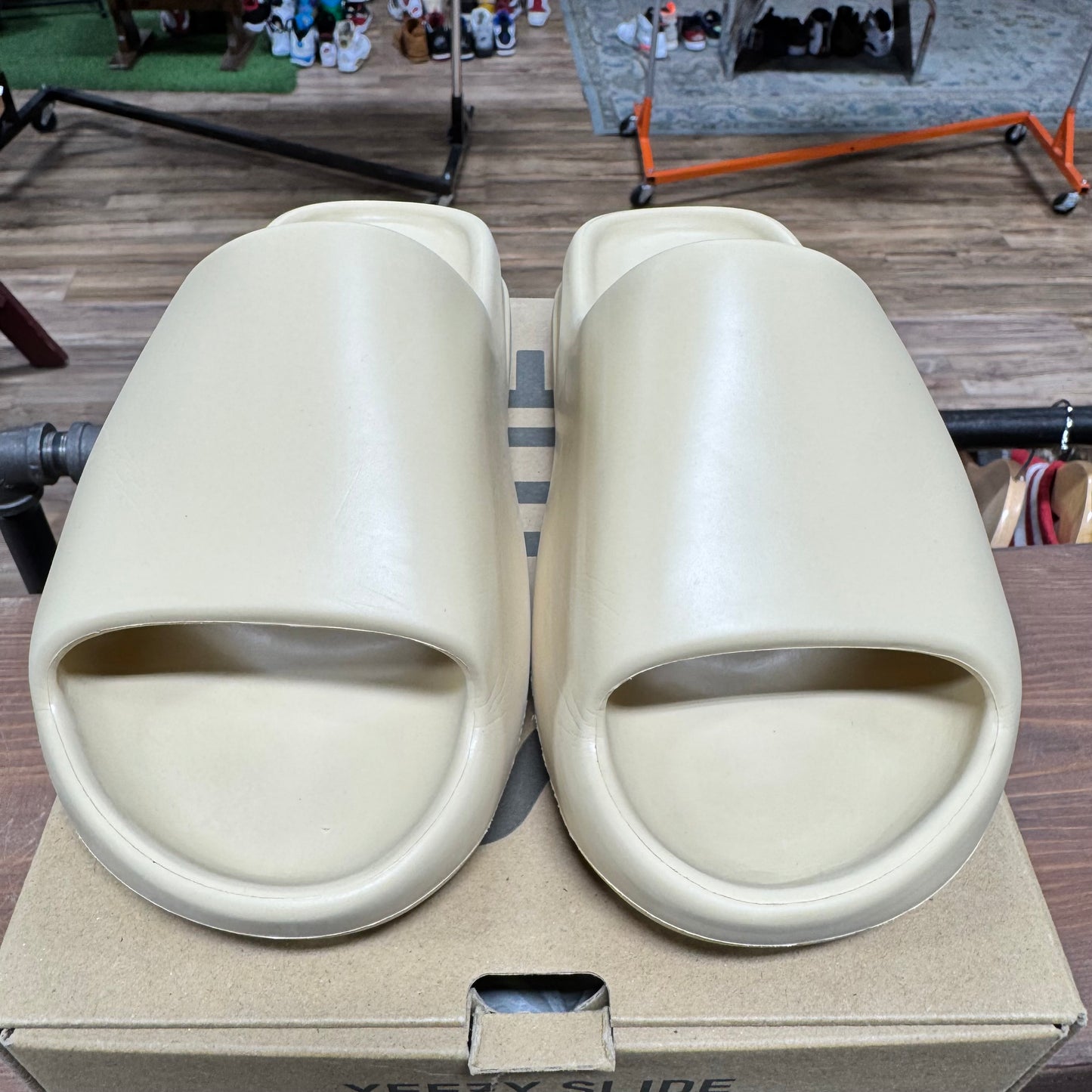 Yeezy Slide 'Desert Sand' Size 8