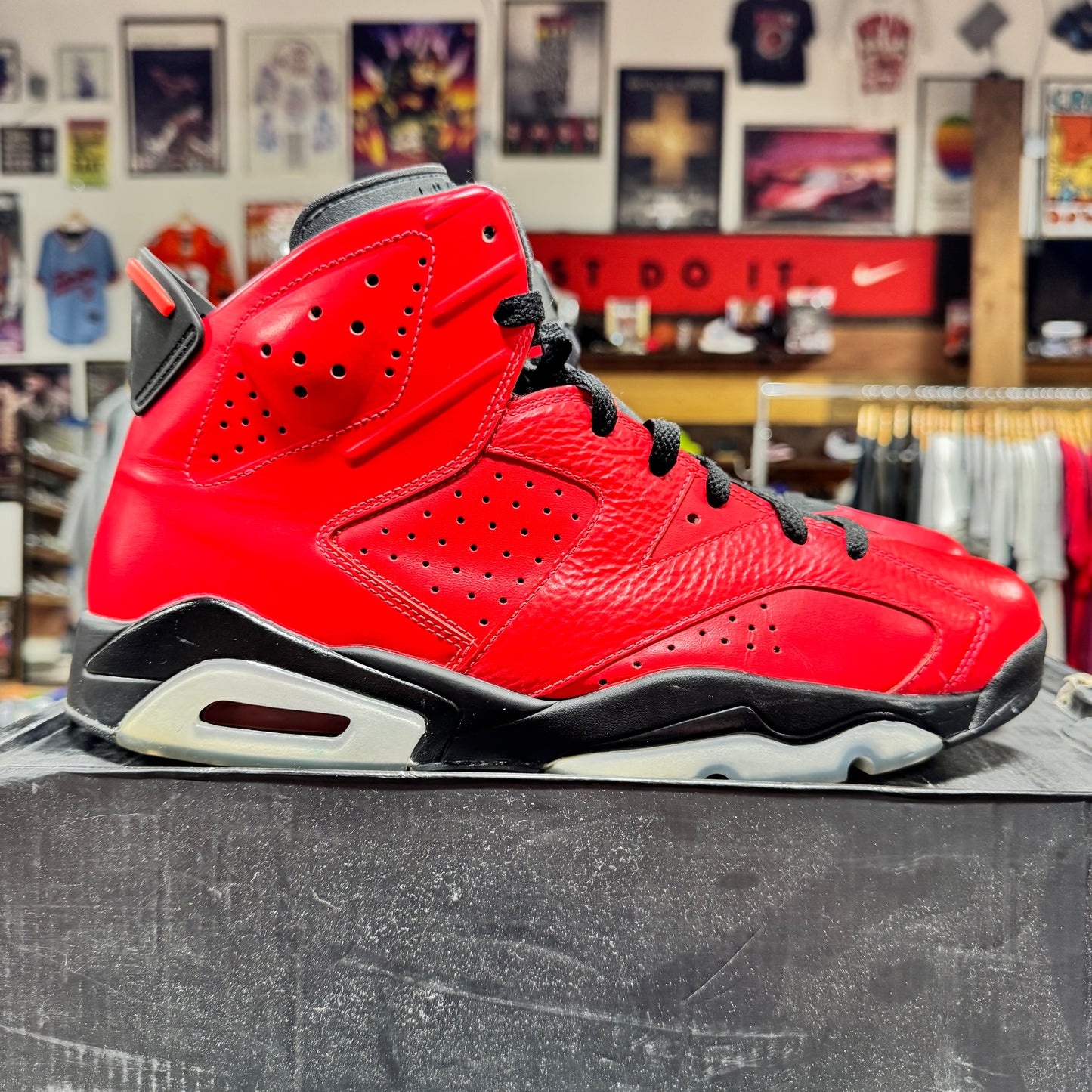 Jordan 6 'Infrared 23' Size 11.5