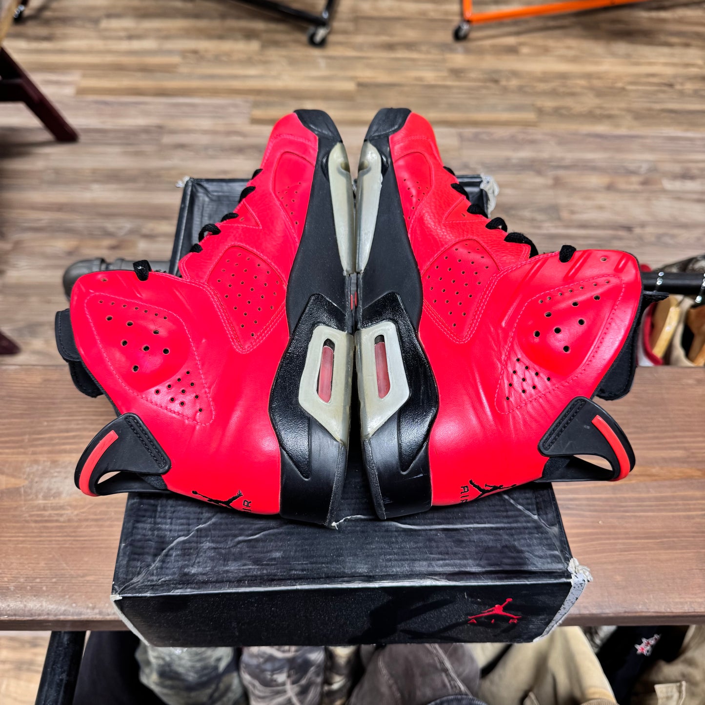 Jordan 6 'Infrared 23' Size 11.5
