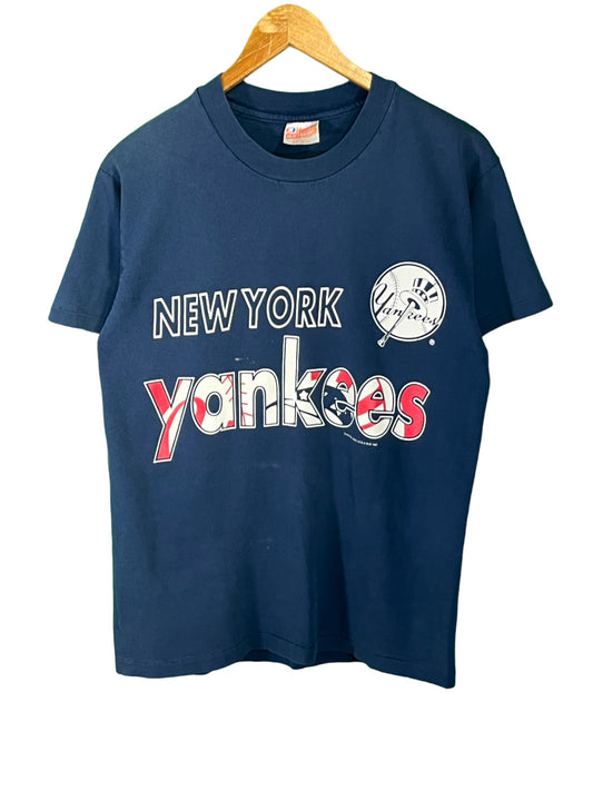 Vintage 90's New York Yankees MLB Spellout Graphic Tee Size Medium