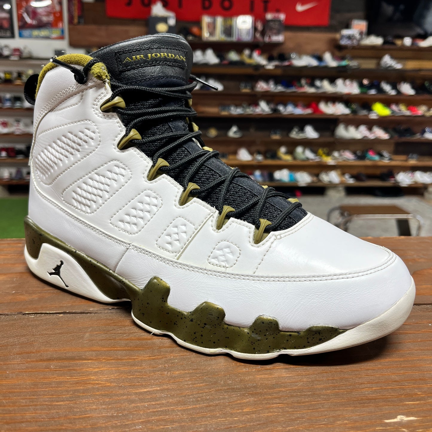 Jordan 9 'Statue' Size 11