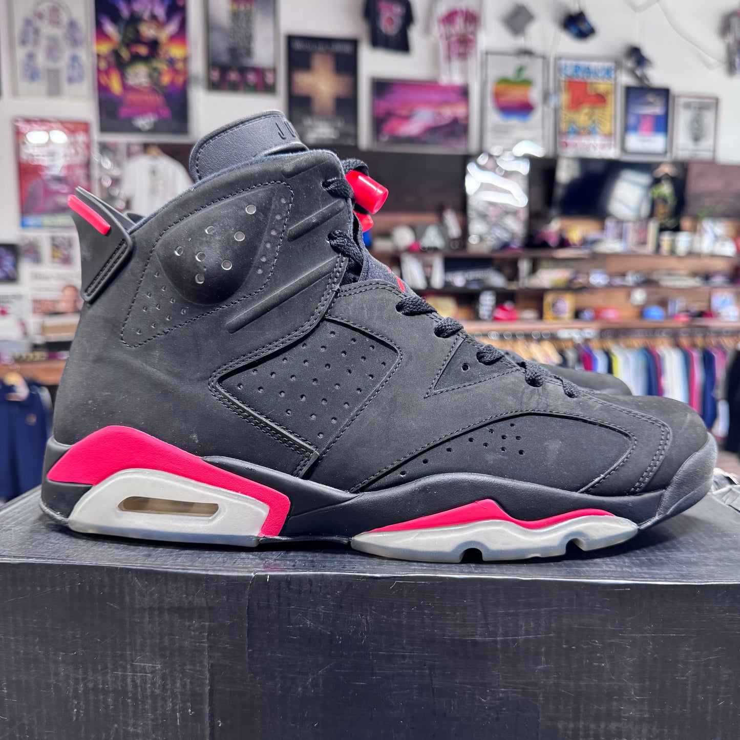 Jordan 6 'Infrared' Size 11.5