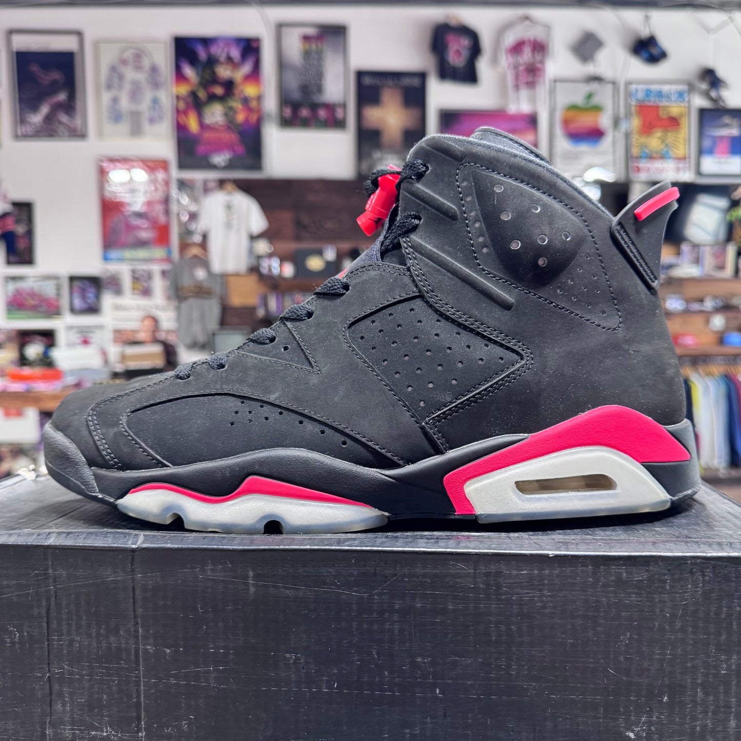 Jordan 6 'Infrared' Size 11.5