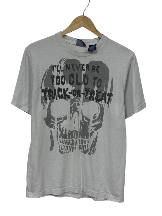 Vintage Y2K Big Print Never Too Old Trick or Treat Halloween Tee Size Medium