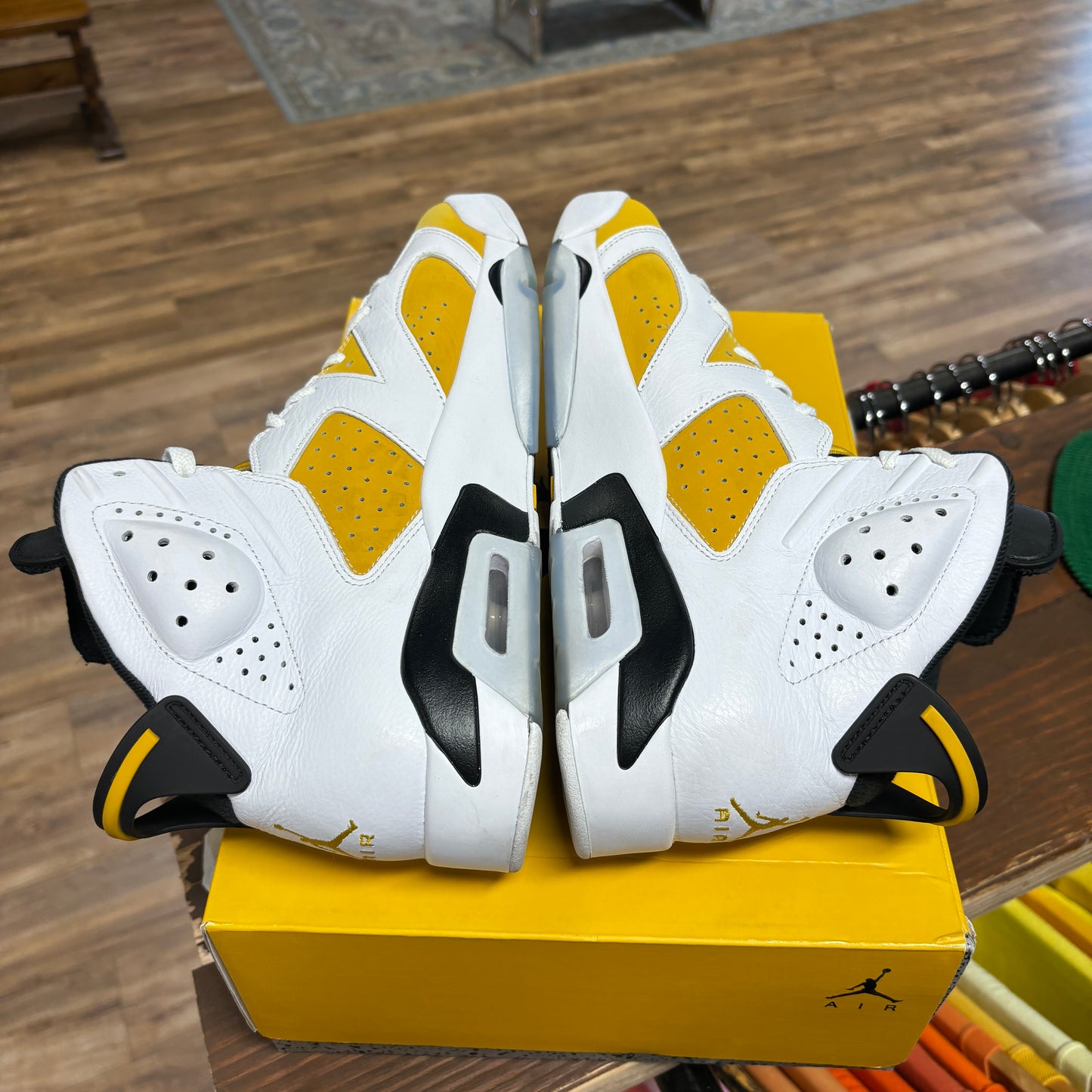 Jordan 6 'Yellow Ochre' Size 12