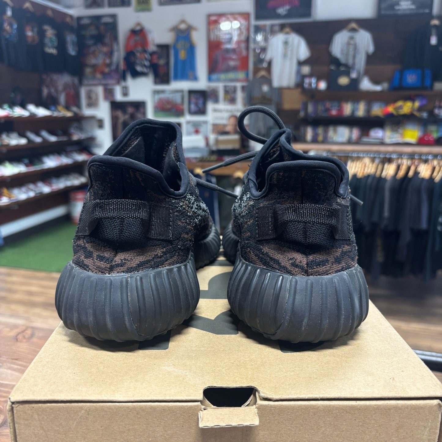 Yeezy 350 v2 'mx Rock' Size 7.5