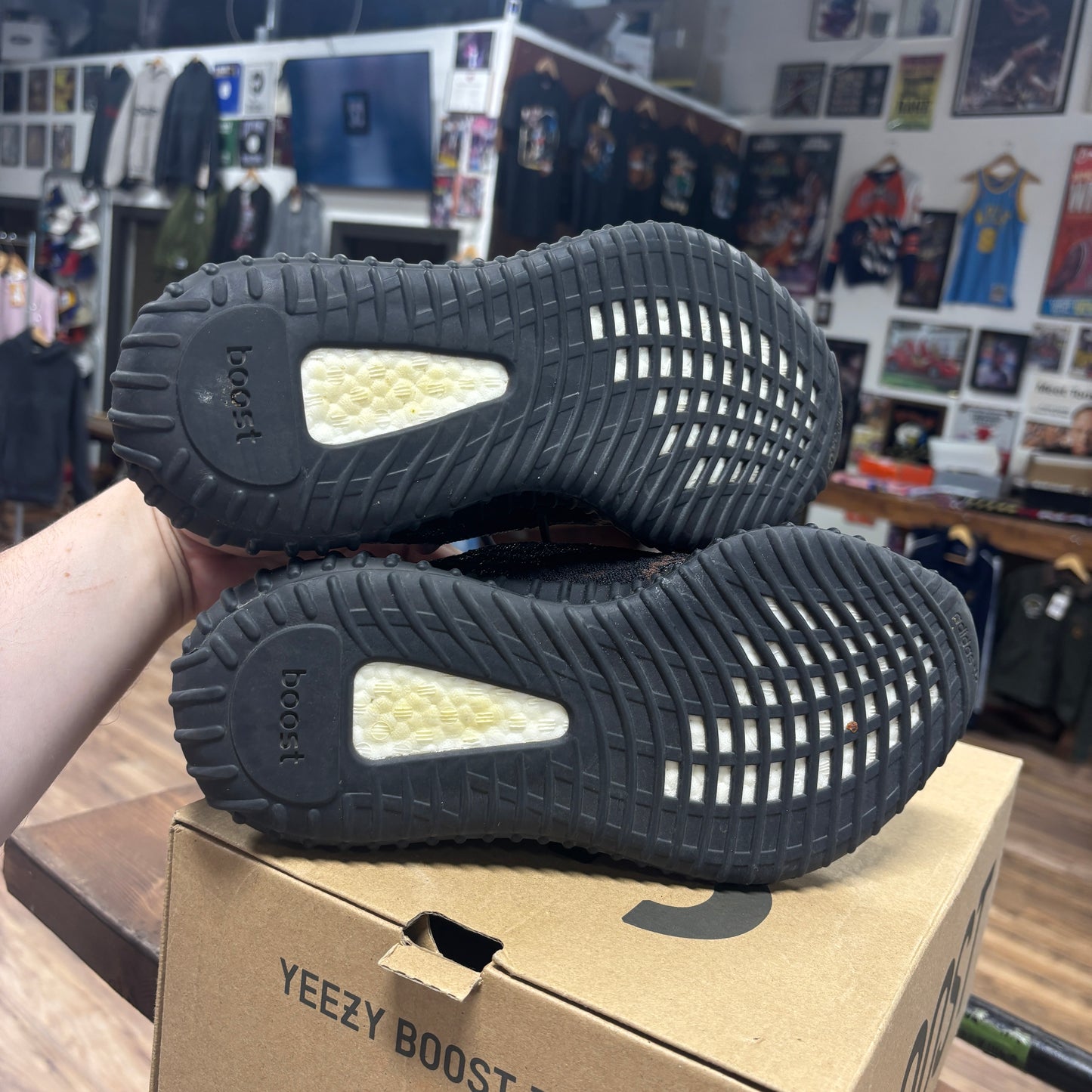 Yeezy 350 v2 'mx Rock' Size 7.5