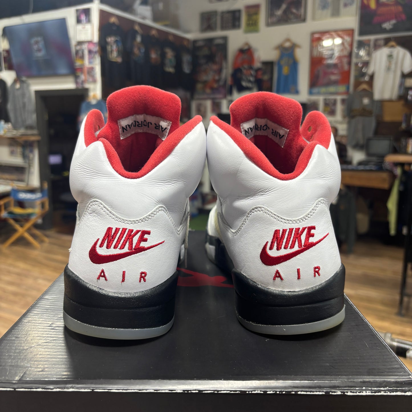 Jordan 5 'Fire Red' Size 10.5