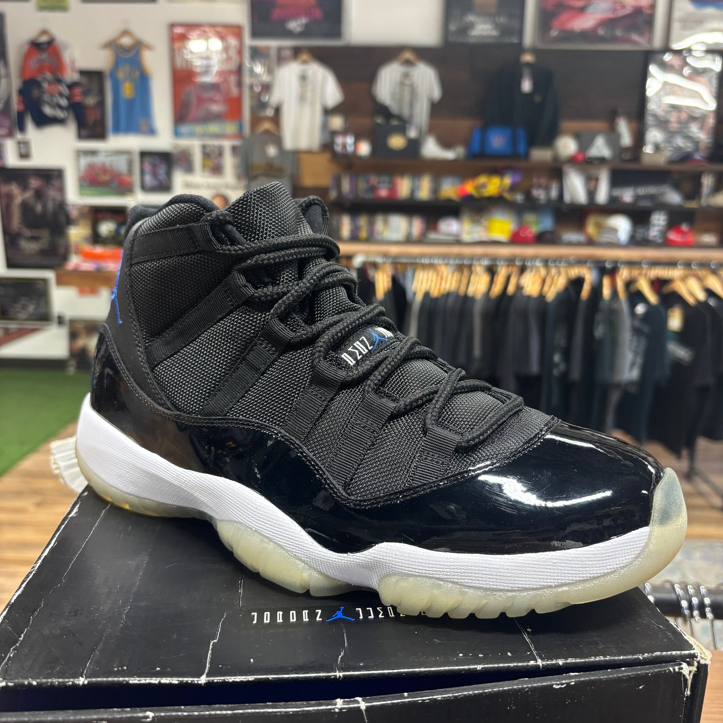 Jordan 11 'Space Jam (2009)' Size 10 (VNDS)
