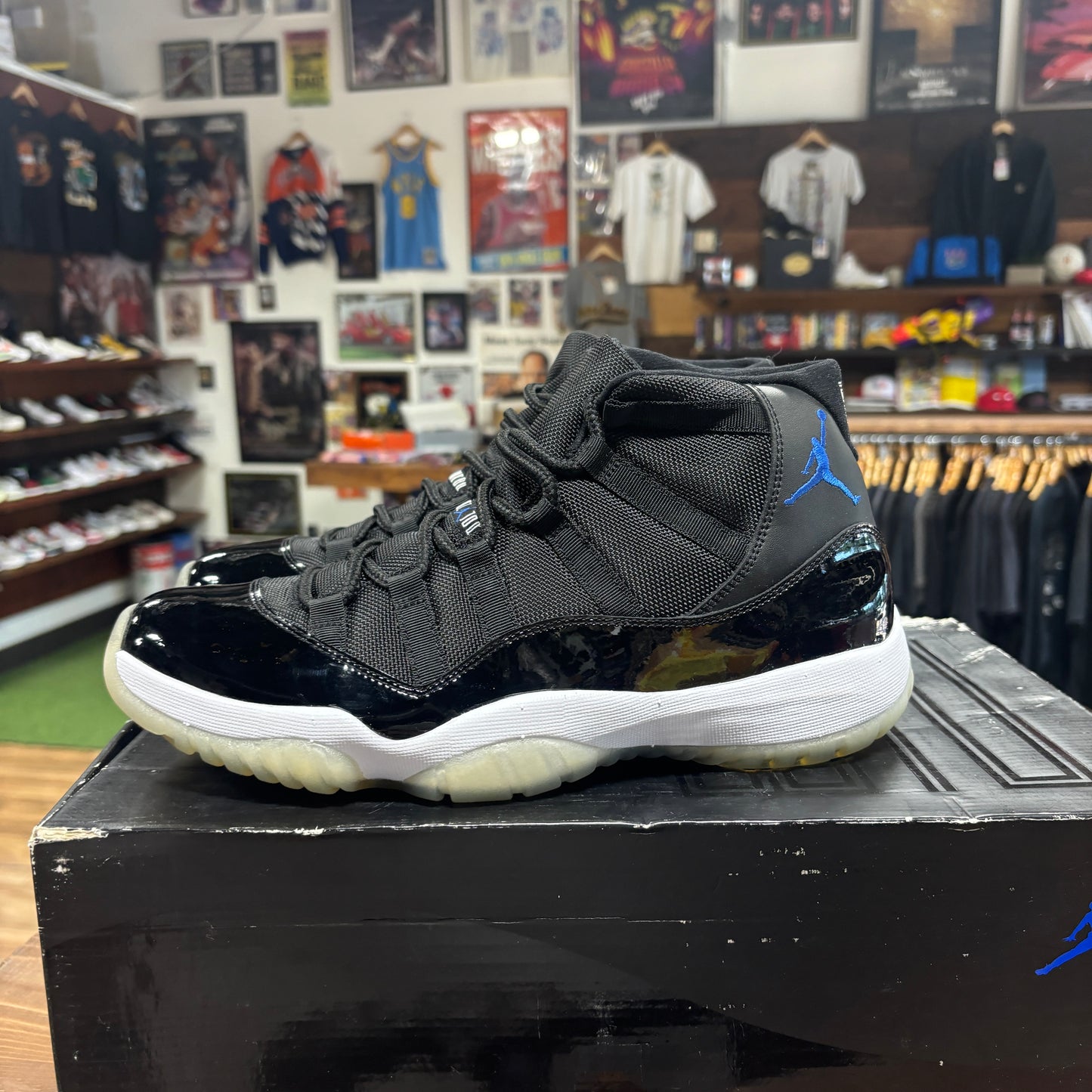Jordan 11 'Space Jam (2009)' Size 10 (VNDS)