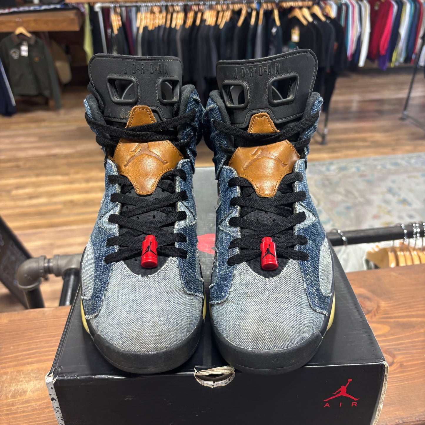 Jordan 6 'Denim' Size 10.5