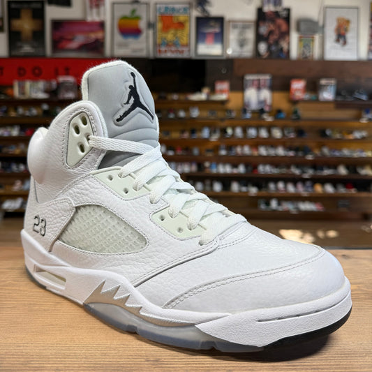 Jordan 5 'White Metallic (2015)' Size 8.5 (DS)