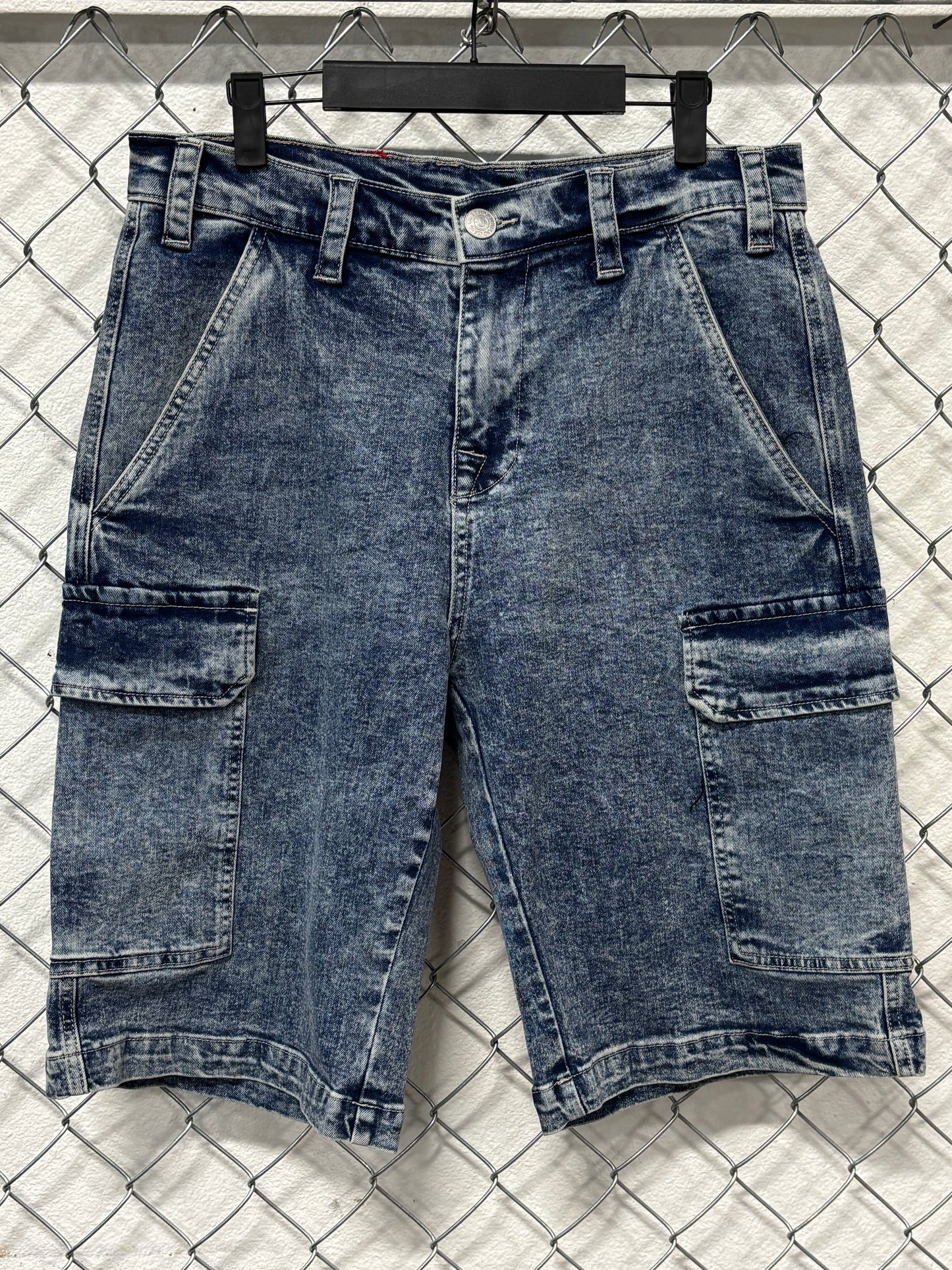 True Religion Denim Cargo Jean Shorts Size 32