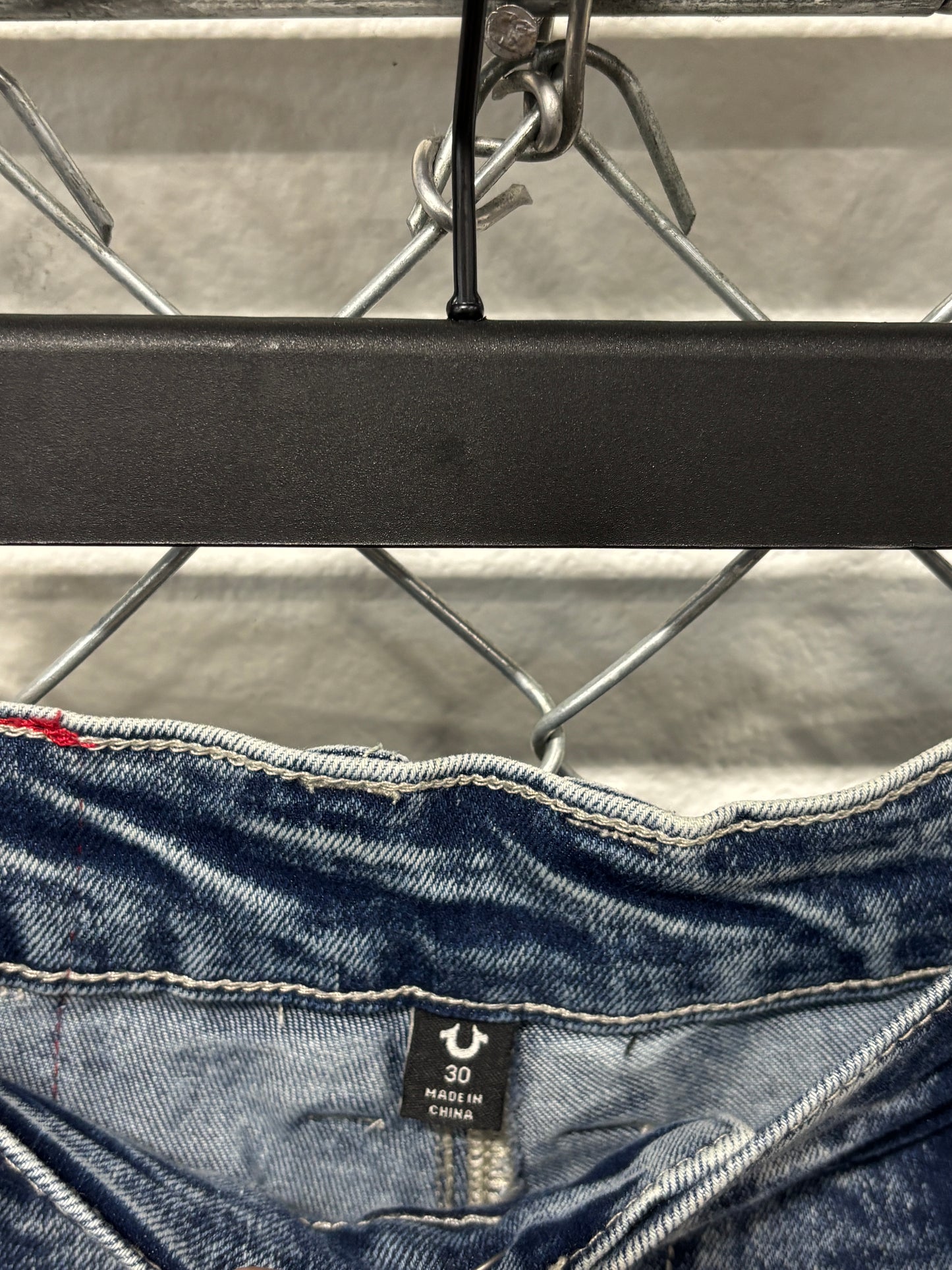 True Religion Denim Cargo Jean Shorts Size 32