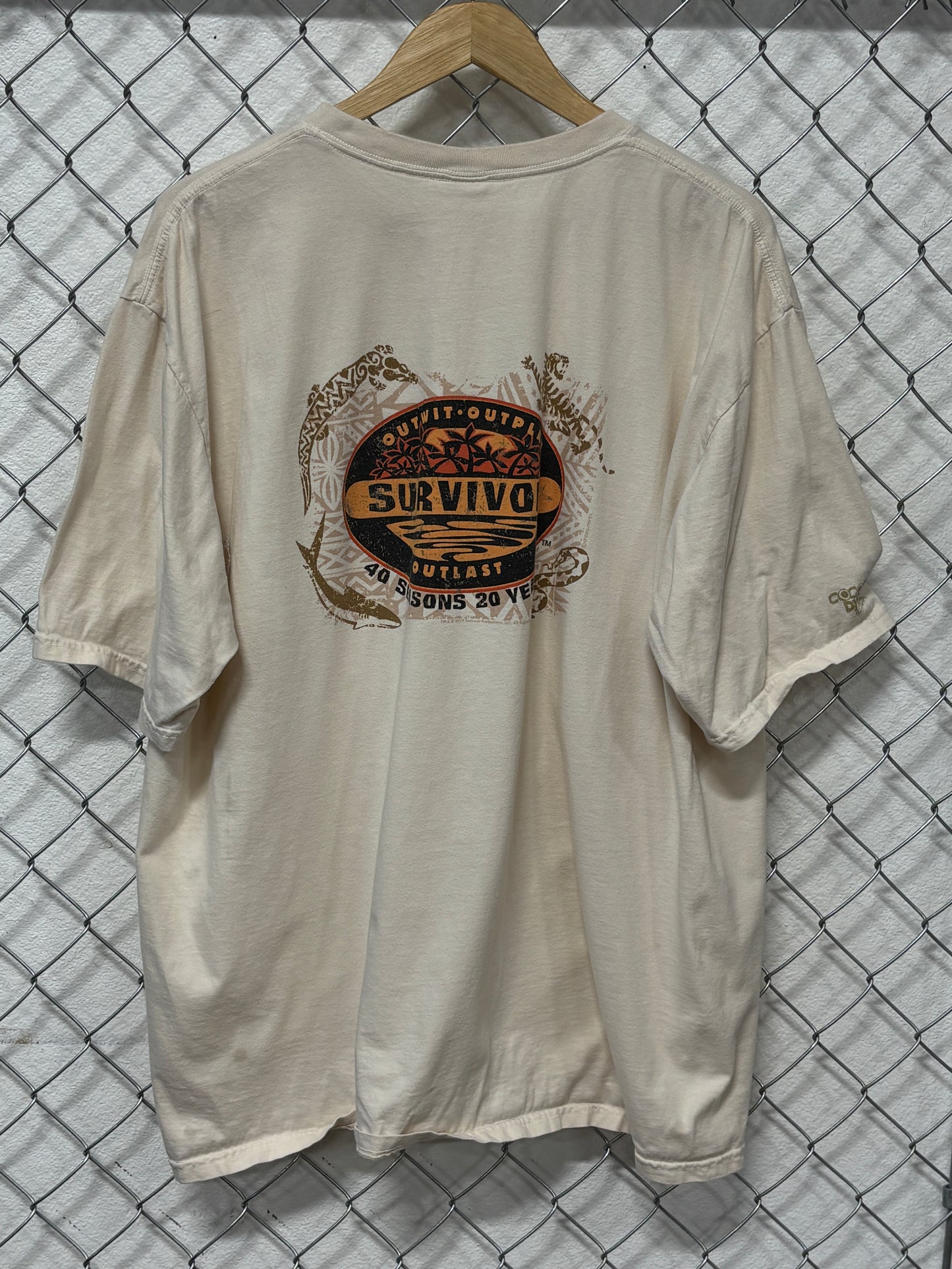 Survivor Season 40 Outwit Outlast Outplay TV Promo Tee Size XL