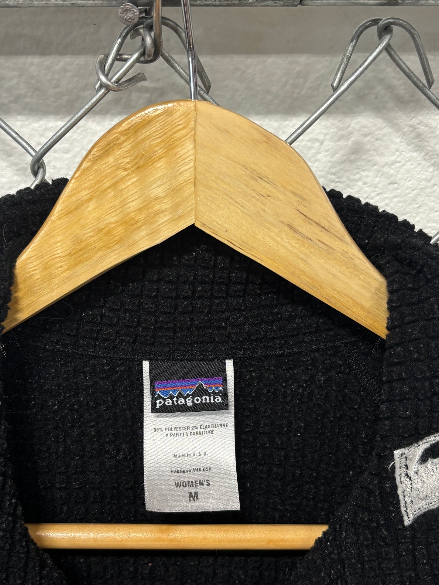 Patagonia Women's Lightweight Black Fleece Sweater Size Medium