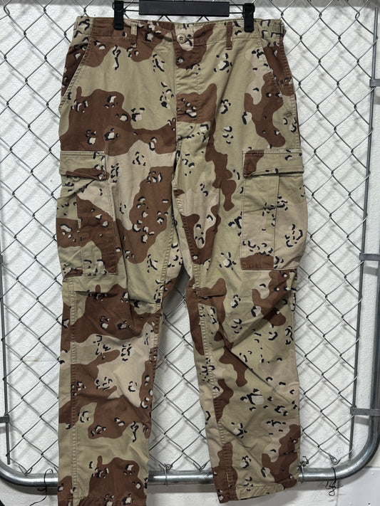 Military Desert Chip Camo Cargo Pants Size 34x31