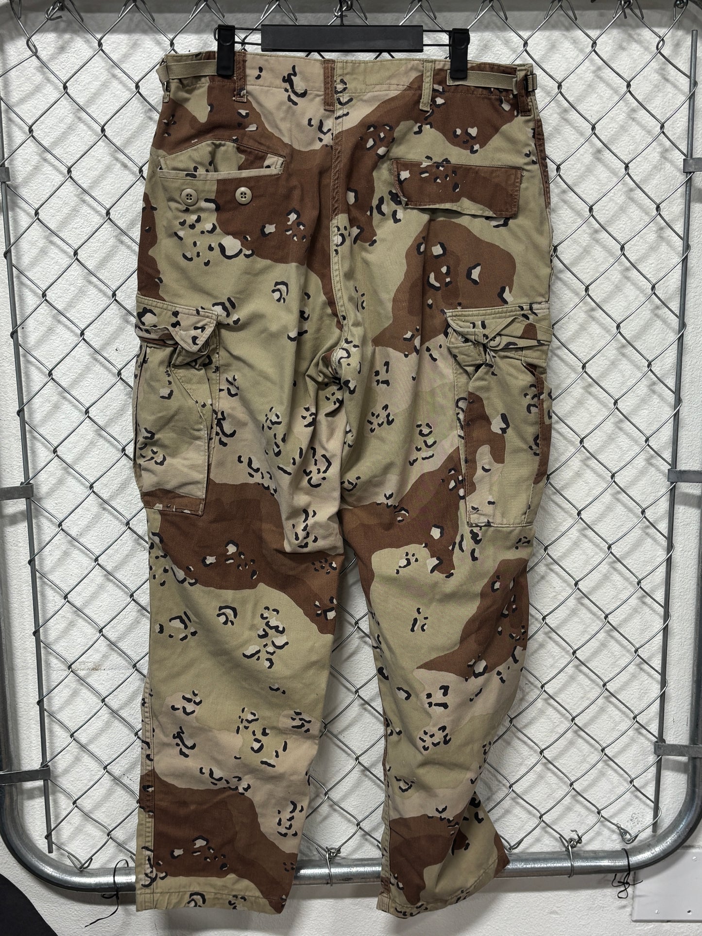 Military Desert Chip Camo Cargo Pants Size 34x31