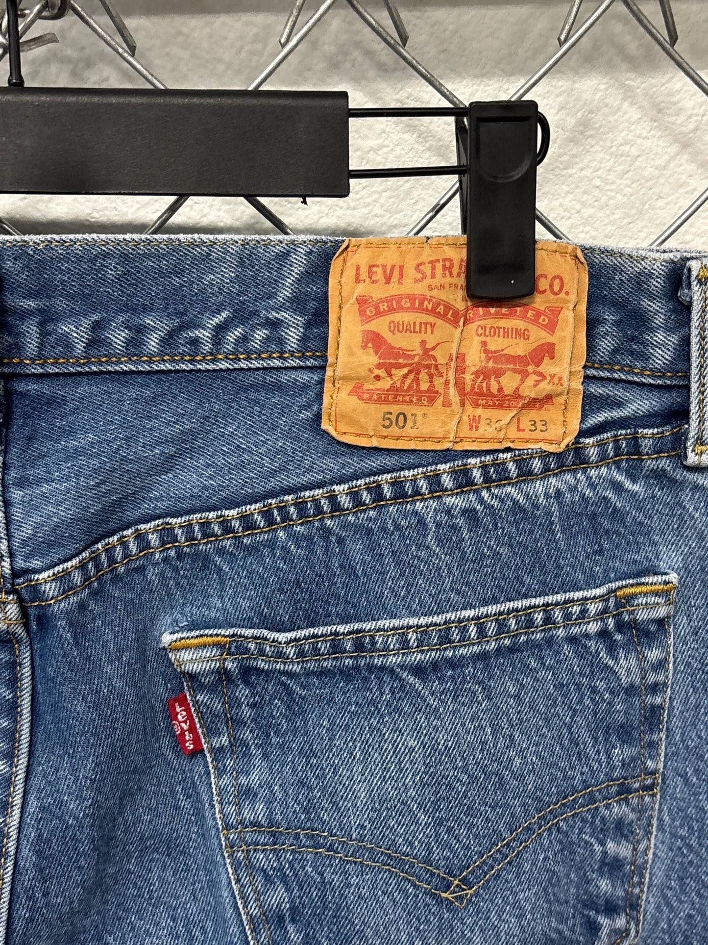 Y2K Levi's 501 Denim Jeans Size 32x29