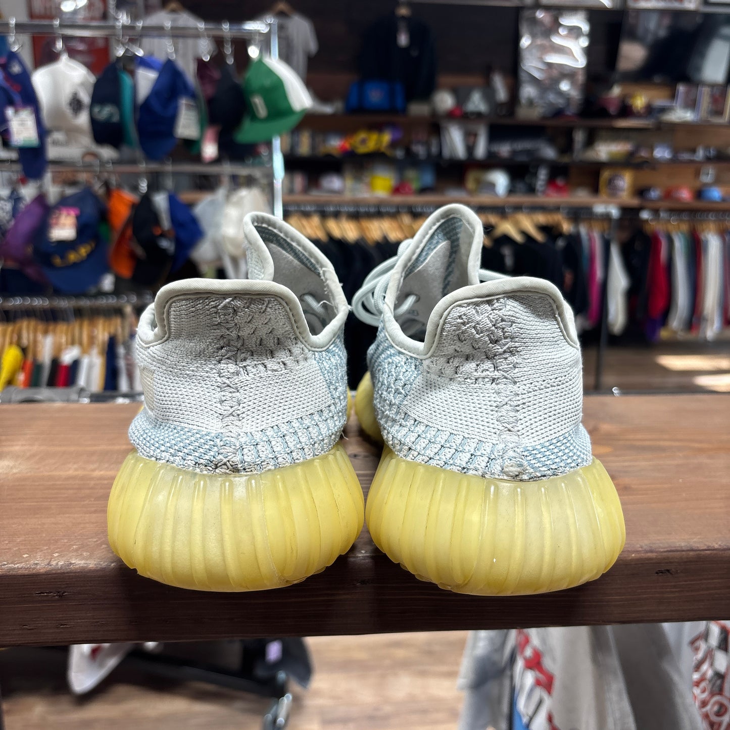 Yeezy 350 v2 'Cloud White' Size 9