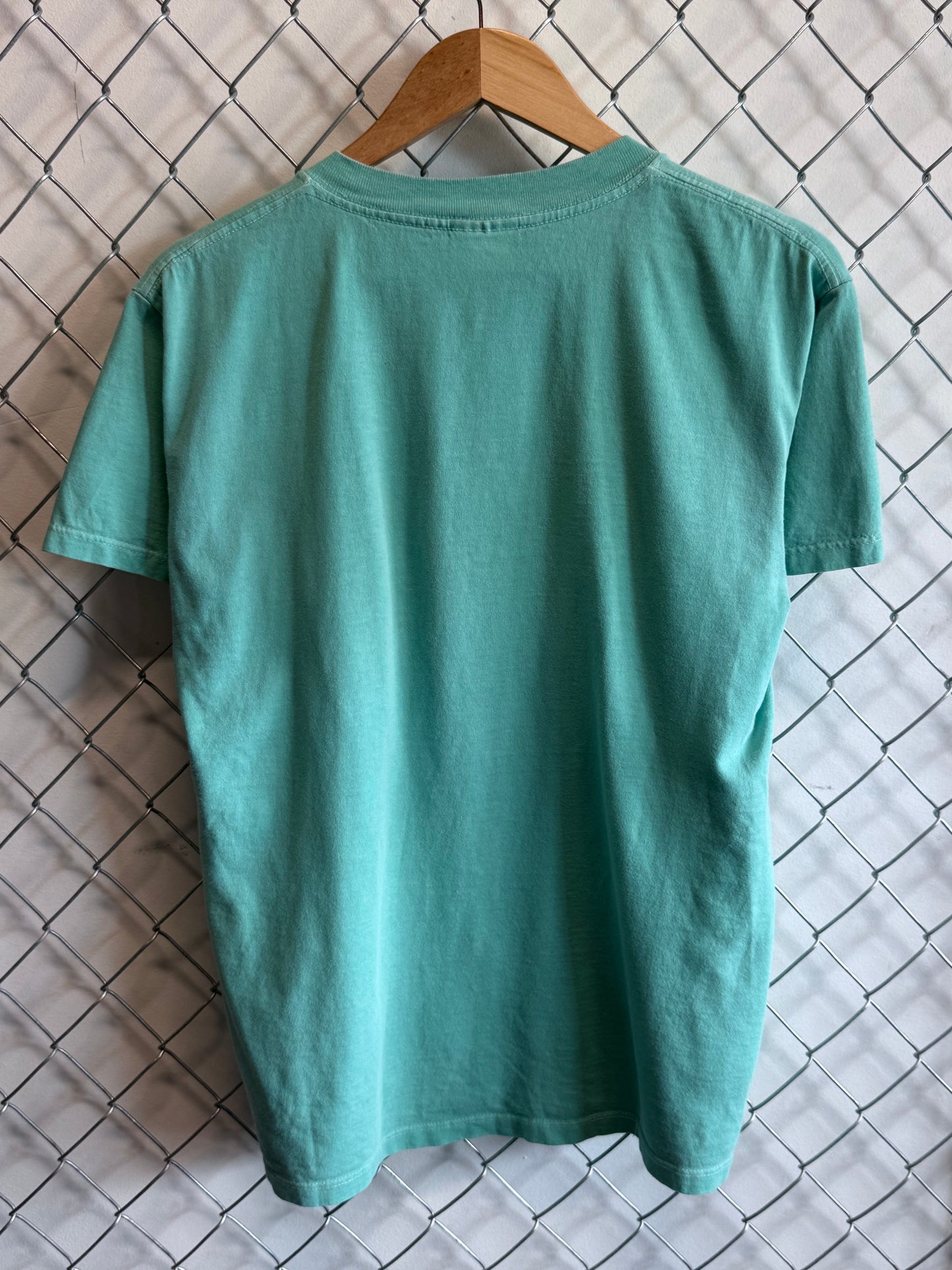 Vintage Bite Me Mosquito Graphic Tee Size Large