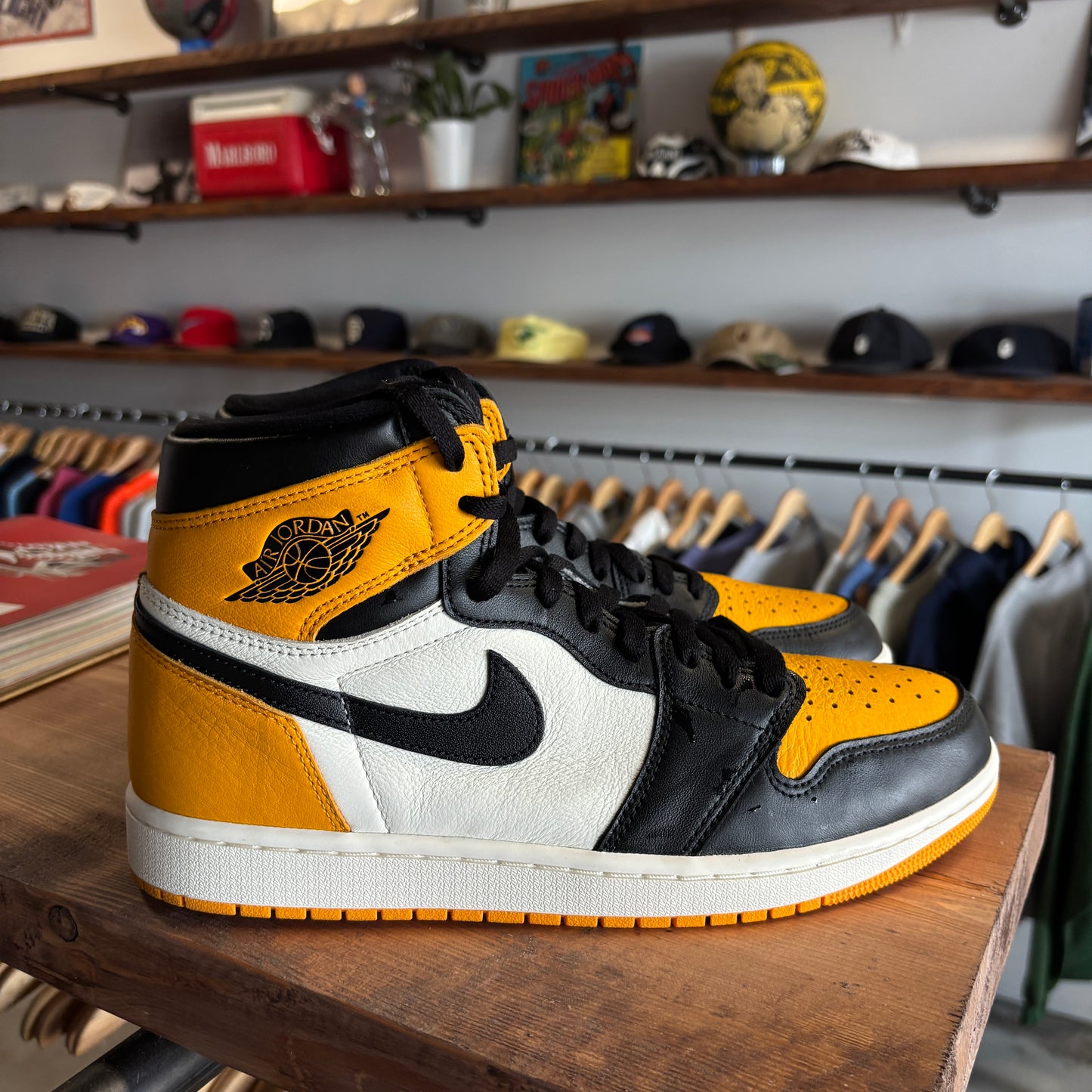 Jordan 1 'Taxi' Size 10.5