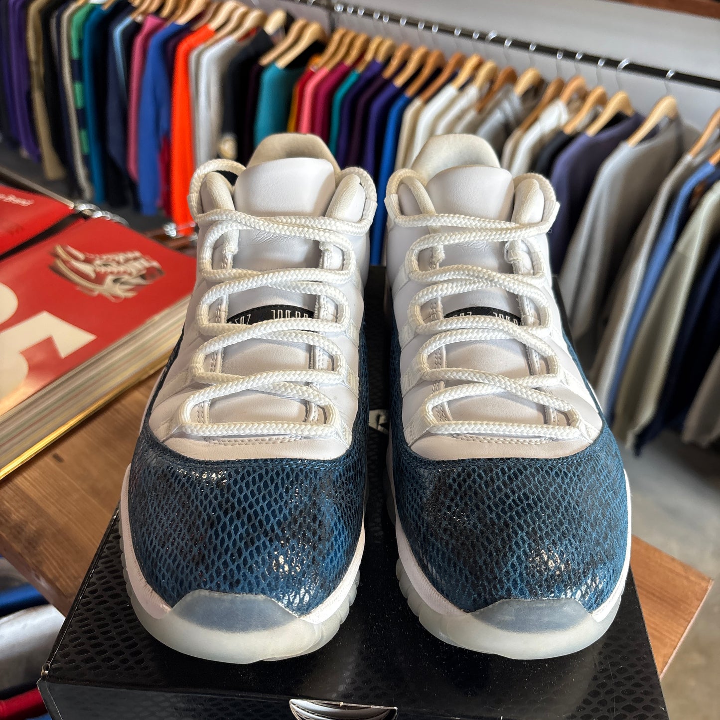 Jordan 11 Low 'Navy Snakeskin' Size 11
