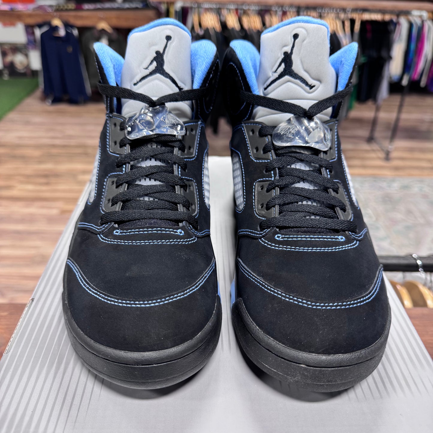 Jordan 5 'Black University Blue' Size 10.5