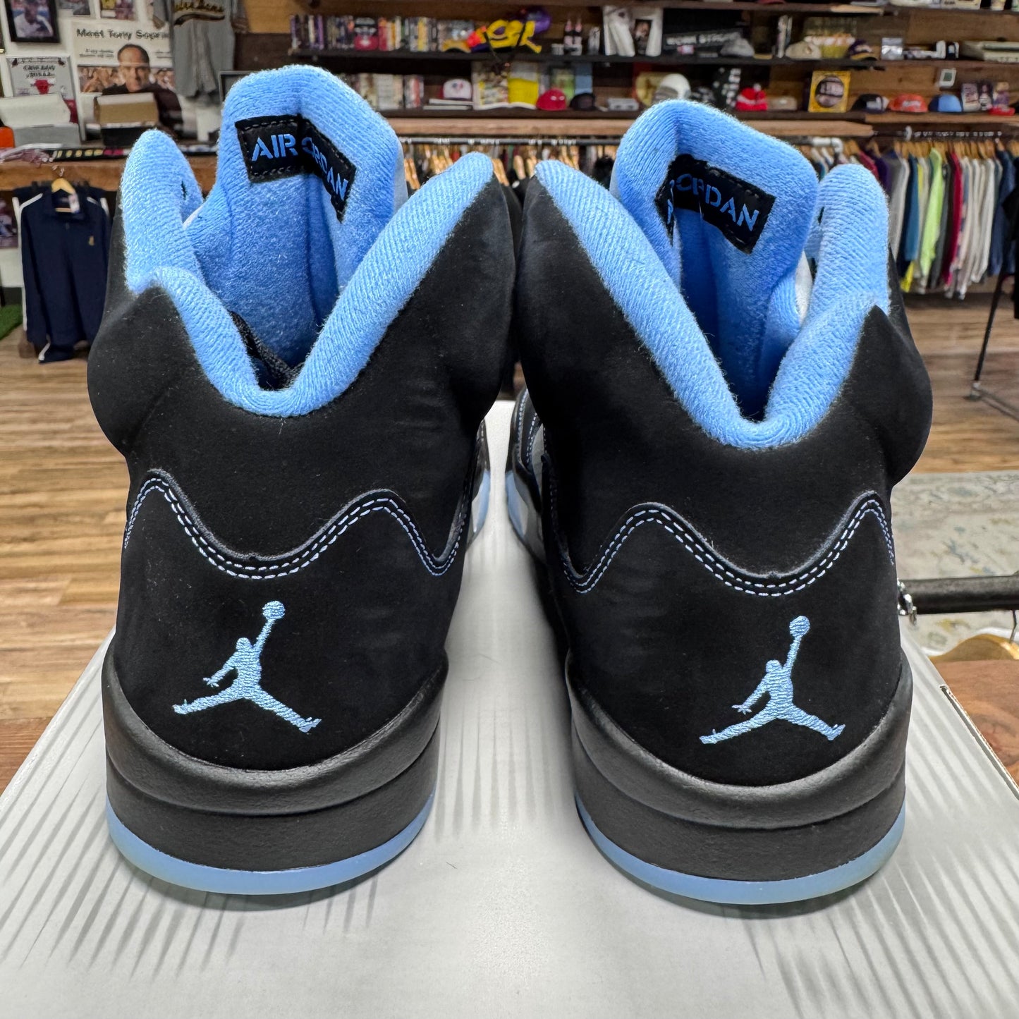 Jordan 5 'Black University Blue' Size 10.5