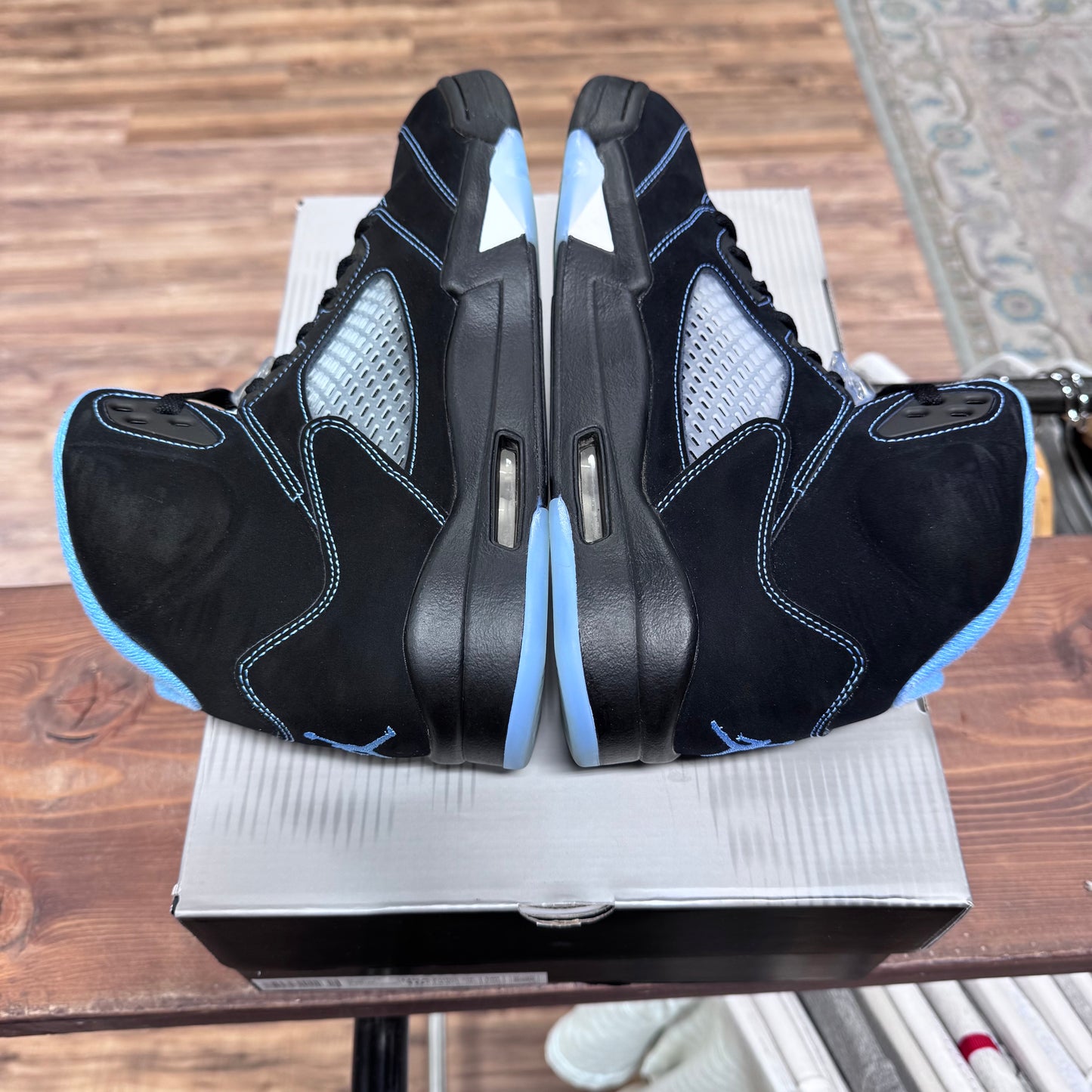 Jordan 5 'Black University Blue' Size 10.5