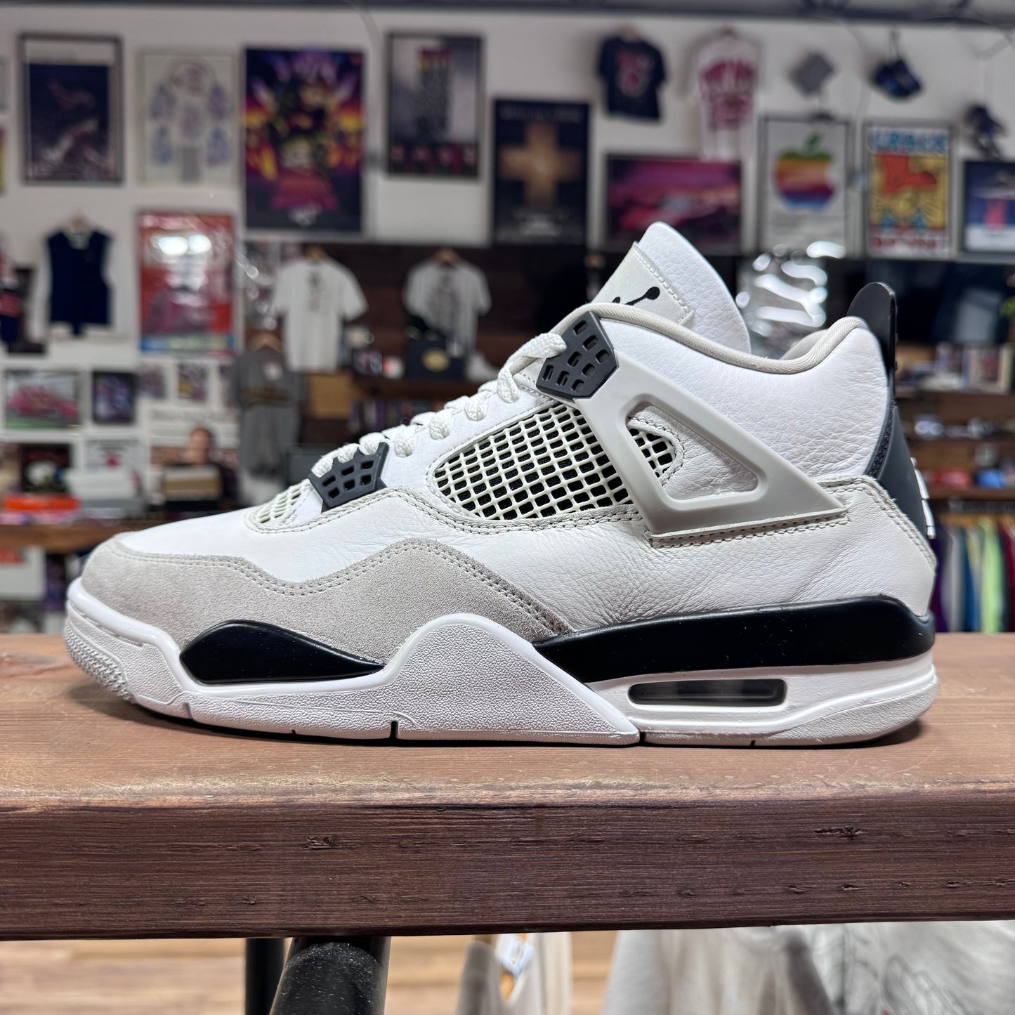 Jordan 4 'Military Black' Size 9.5