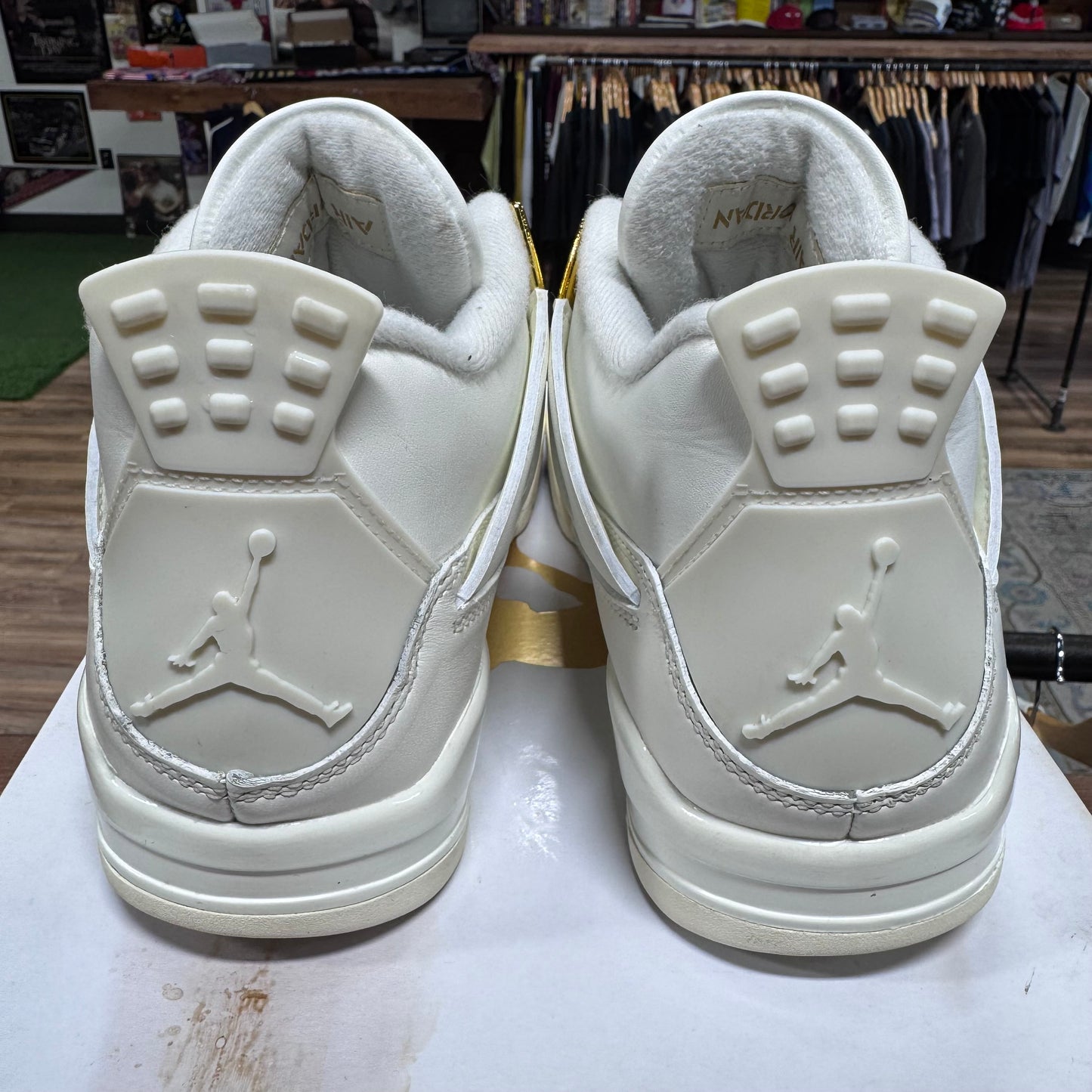 Jordan 4 'Metallic Gold' Size 9.5W/8M