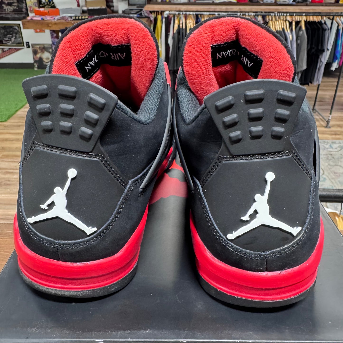 Jordan 4 'Red Thunder' Size 9