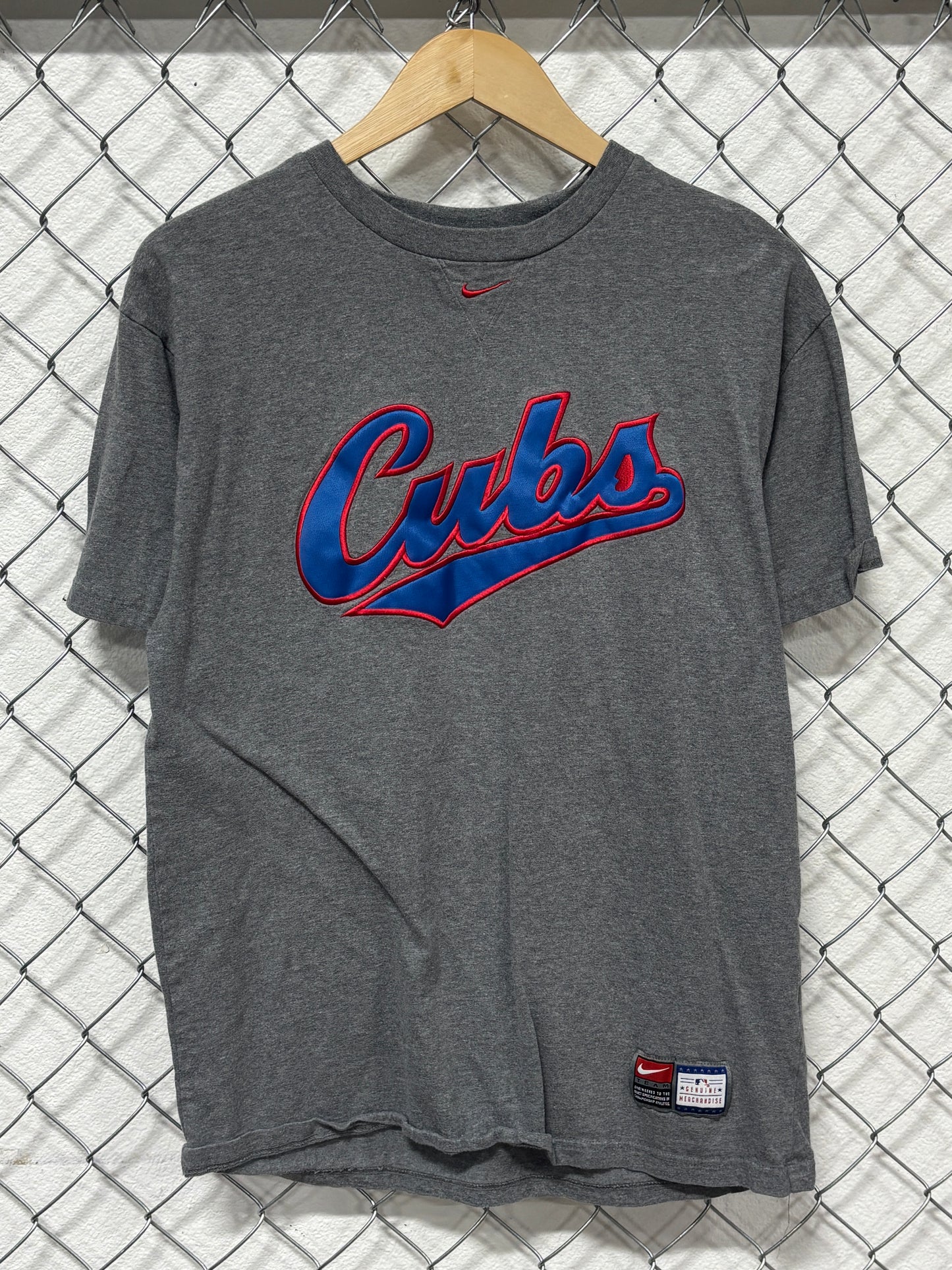 Vintage Y2K Nike Chicago Cubs Center Swoosh Baseball Tee Size Medium