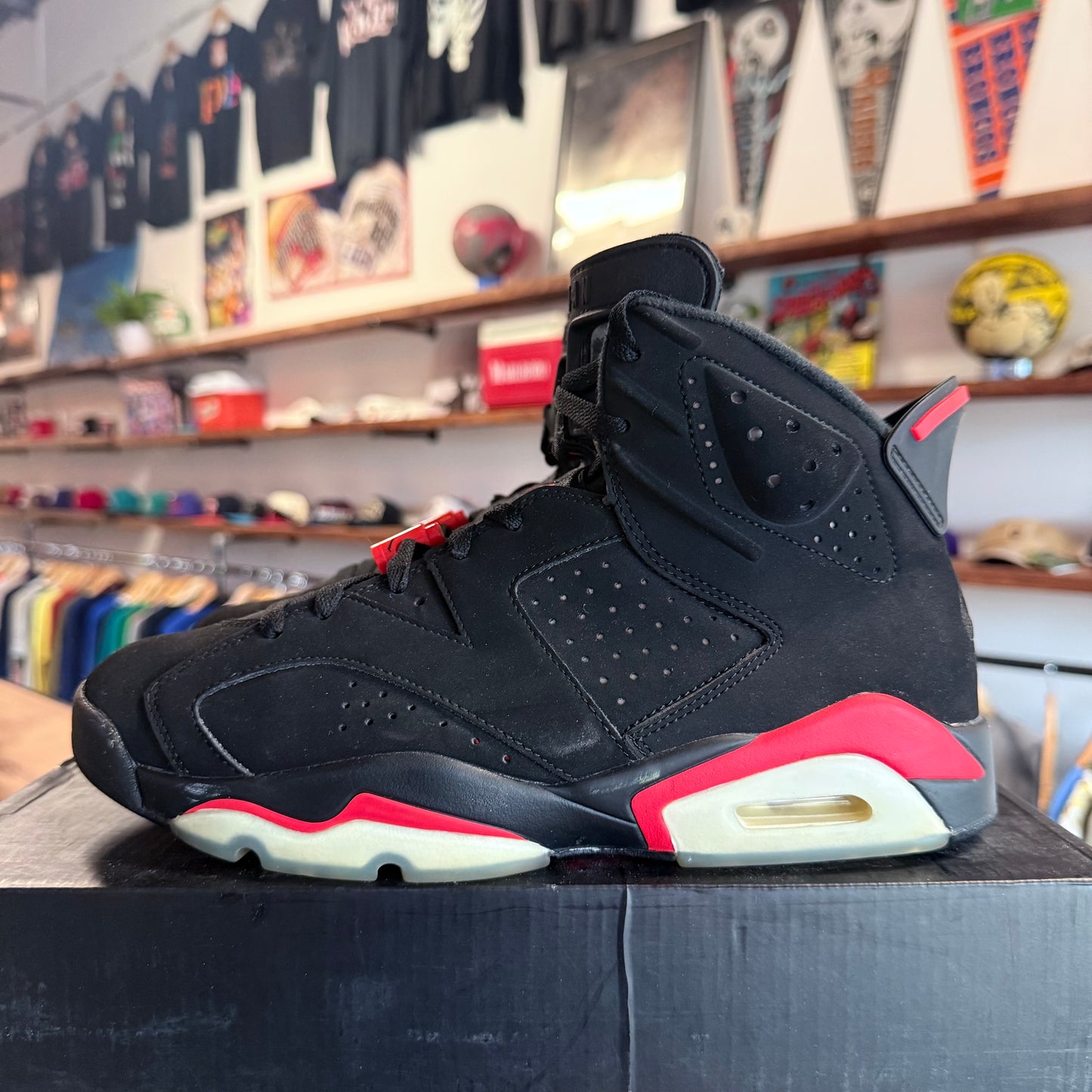Jordan 6 'Infrared' Size 10