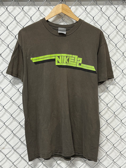 Y2K Nike 72 Distressed Faded Graphic Tee Size XL