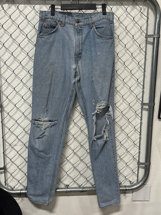 Vintage Levi's Ripped Orange Tab 550 Light Wash Denim Jeans Size 31x33