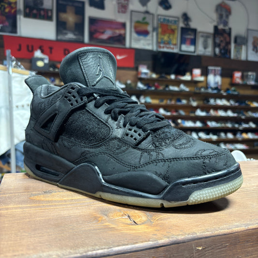 Jordan 4 'KAWS Black' Size 9