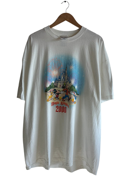 Vintage Y2K Disney Magic Kingdom Cartoon Graphic Tee Size XXL