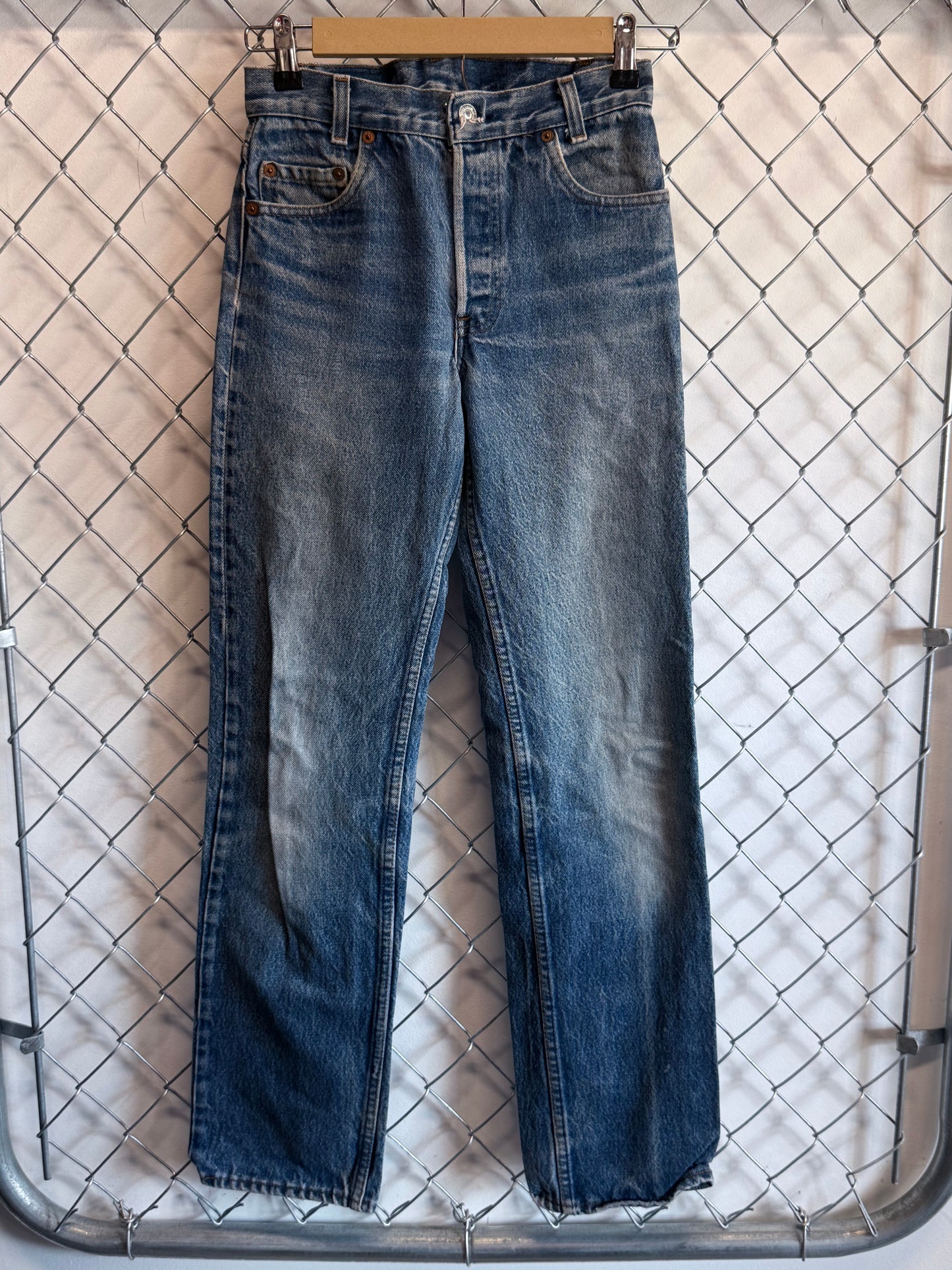 Vintage Levi's Made in USA 501 Light Wash Denim Jeans Size 26x29